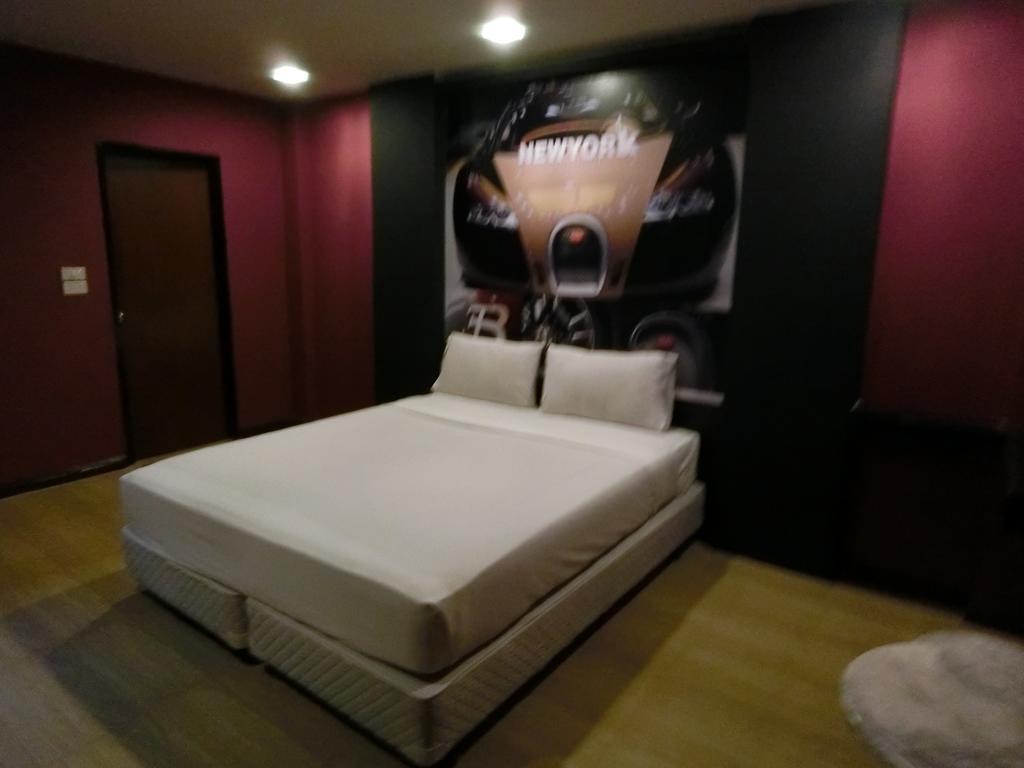 Newyork Suite Hotel Ban Ko  Dış mekan fotoğraf